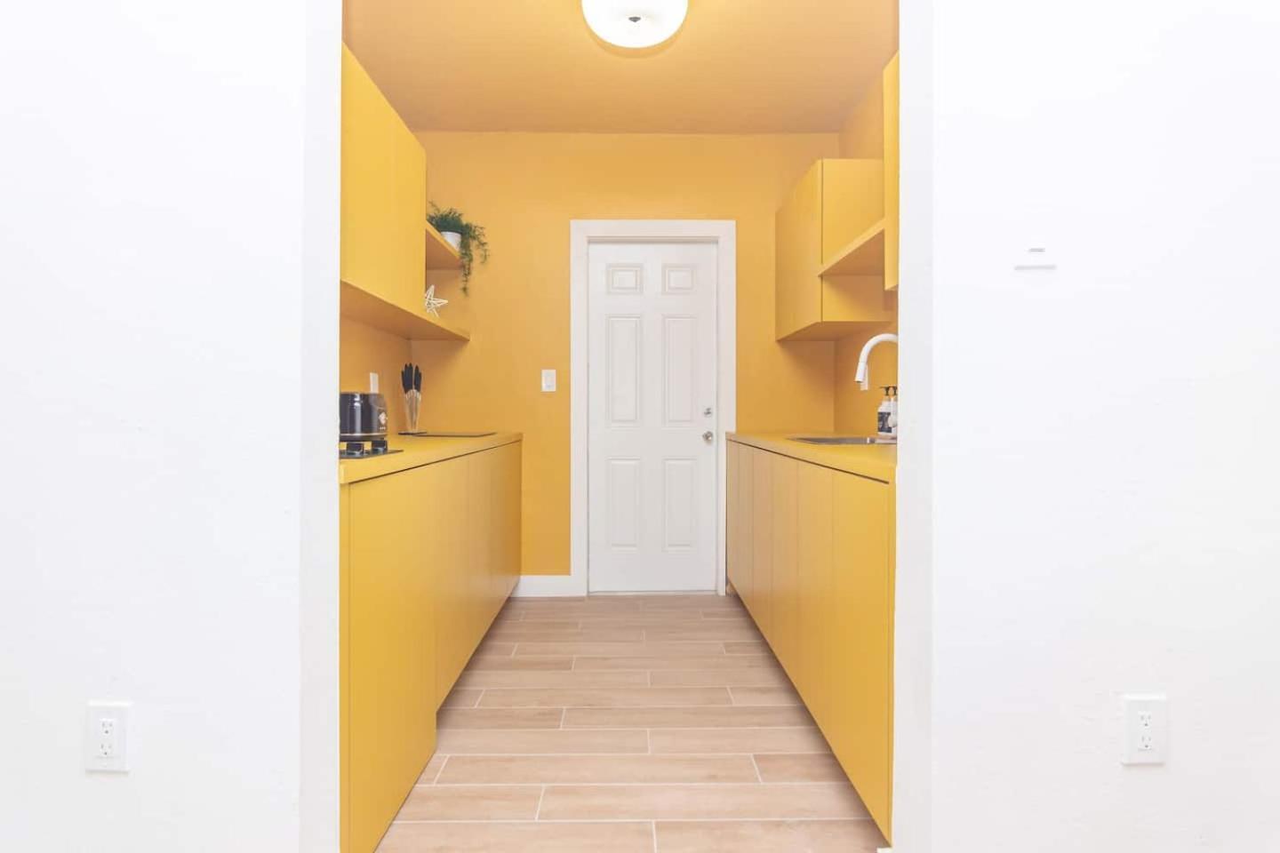 Large Stylish Studio Apartment In El Portal #3 Miami Zewnętrze zdjęcie